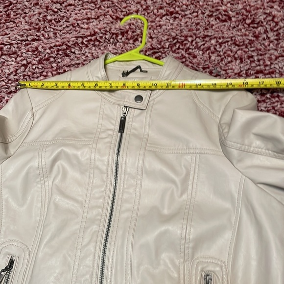 Women's Cream Vegan Leather Jacket - Picture 10 of 16